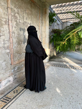 Load image into Gallery viewer, Luxe Puff  Drop Sleeve Abaya