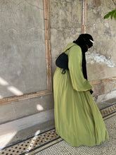 Load image into Gallery viewer, Luxe Puff  Drop Sleeve Abaya