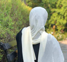 Load image into Gallery viewer, Everyday Chiffon Hijab - Milky