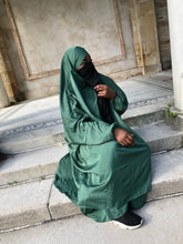 Load image into Gallery viewer, Dark Green- French 2  Piece Jilbabs