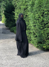 Load image into Gallery viewer, Classic Black Abaya Dress