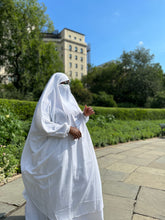 Load image into Gallery viewer, Plus Size 2 pieces jilbabs : White with pocket