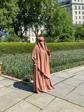 Load image into Gallery viewer, Luxury 2 pieces jilbabs -  Light Brown