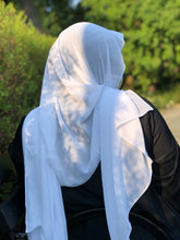 Load image into Gallery viewer, Everyday Chiffon Hijab - White