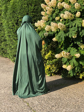 Load image into Gallery viewer, Dark Green - One piece Jilbab
