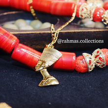 Load image into Gallery viewer, Egyptian Queen Nefertiti Pendant Necklace
